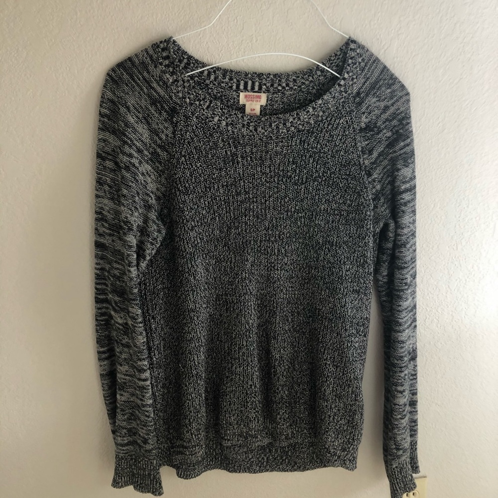 Super cute black and white sweater